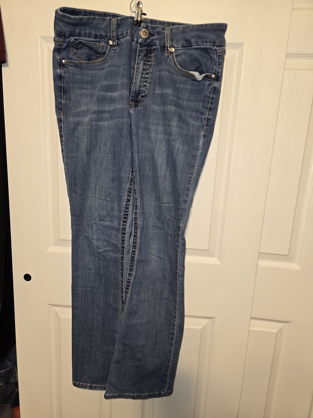 Seven7 Women's Boot Cut Jeans in Medium Blue Wash